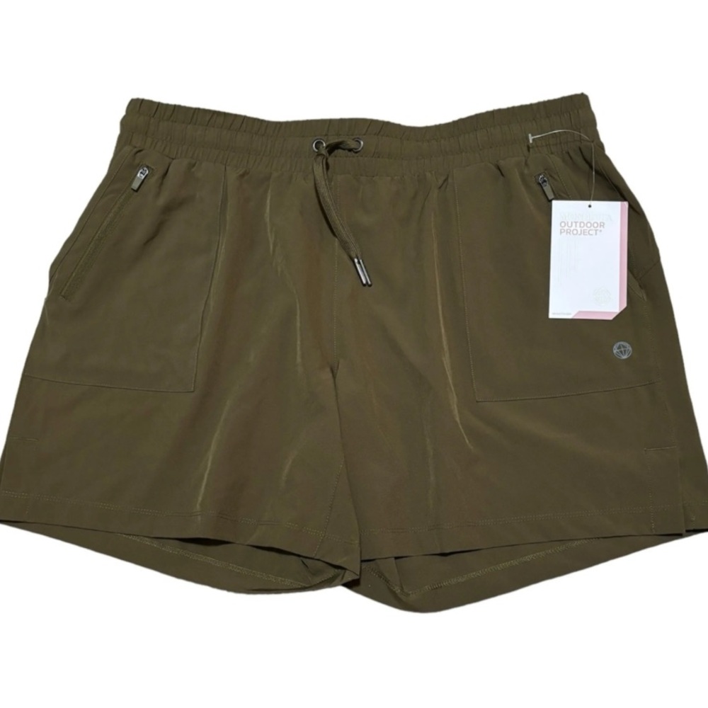 Mondetta Outdoor Projects Army Green Shorts